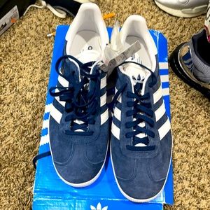 Adidas Gazelle women’s size 9 fits like a men’s 8